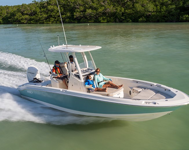 Boston Whaler launch the new 220 and 250 Dauntless